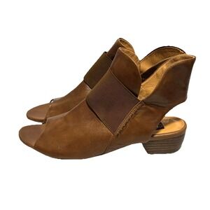 Everybody by BZ Moda Leather Sandals Wom Size 39.5 8.5 Comfort Style 66257